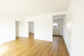 Wohnraum - Lichtdurchflutete 3-Zimmer-Dachgeschosswohnung – Neubau in Top-Zentrumslage