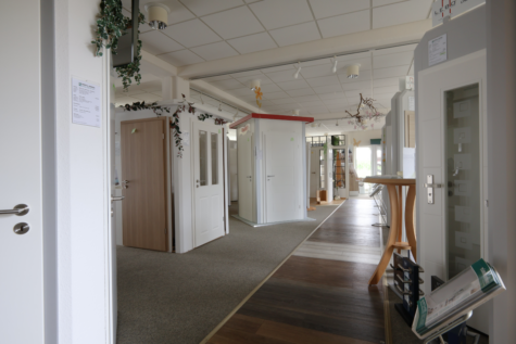 Repräsentative Gewerbeimmobilie mit Entwicklungspotenzial nahe Klinikneubau & Gewerbepark! - Austellungsraum (39332)