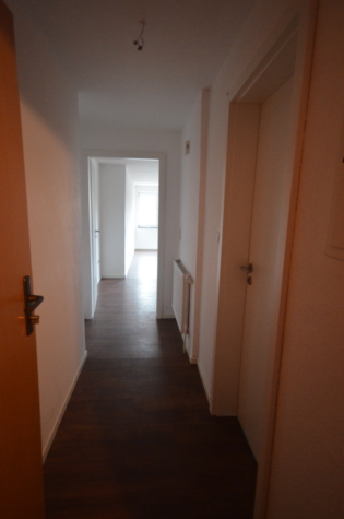 1-Zimmerwohnung in stadtnaher Wohnlage von Aurich! - Flur (35284)