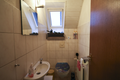 Kapitalanleger aufgepasst! Vermietetes Mehrfamilienhaus mit 3 Wohneinheiten in Wiekenlage - WC Whg. 1 (41611)