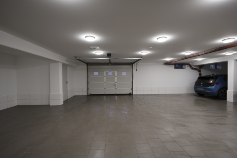 Exklusive Wohnlage – 3-Zimmerwohnung in einer Villa im 1. Obergeschoss mit Tiefgaragen-Stellplatz - Tiefgarage (41010)