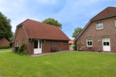 Nord-West-Ansicht - Ländlicher Wohntraum mit Top-Infrastruktur: Familienfreundliches Einfamilienhaus mit großem Garten