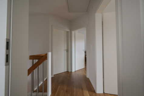 Attraktive Doppelhaushälfte in begehrter Lage von Wittmund - Flur DG (34812)