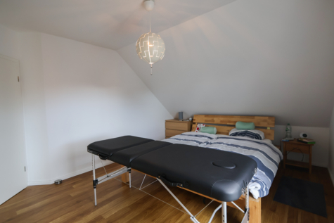 Attraktive Doppelhaushälfte in begehrter Lage von Wittmund - Schlafzimmer (34811)