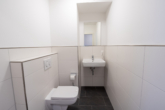 Gäste-WC - Helle 2-Zimmer-Wohnung in Top-Zustand – direkt im Herzen der Stadt