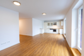 Wohnbereich - Helle 2-Zimmer-Wohnung in Top-Zustand – direkt im Herzen der Stadt