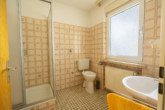 Badezimmer EG - Einfamilienhaus mit Entwicklungspotential in begehrter Wohnlage!