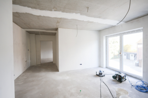 Neubau: Lichtdurchflutete 2-Zimmer-Wohnung im 1. Obergeschoss mit Aufzug - Wohn-/Essbereich (40415)