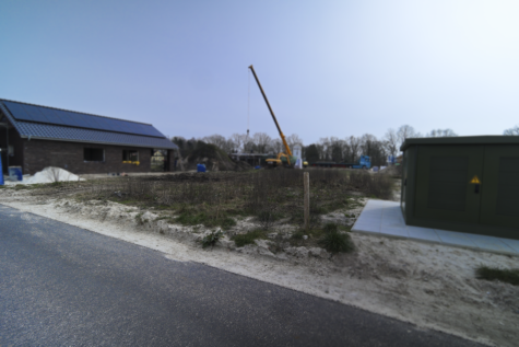 Familienfreundliche Neubau-Doppelhaushälfte – Modernes Wohnen mit viel Platz zum Wohlfühlen - Straßenansicht (42338)