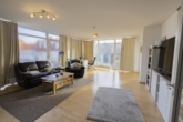 Wohnbereich - Lichtdurchflutete, barrierearme Wohnung im Stadtzentrum von Aurich!