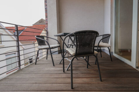 Lichtdurchflutete, barrierearme Wohnung im Stadtzentrum von Aurich! - Balkon (34119)