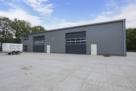 Moderne Lagerfläche im Gewerbegebiet Schirum zu vermieten - Außenansicht (42967)