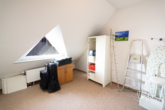 Schlafzimmer - Barrierearmes Wohnen in der Wittmunder Innenstadt – 2-Zimmer-Wohnung mit Loggia
