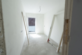 Kinderzimmer - Stilvolle 3-Zimmer-Wohnung im Neubau, 1. OG – Aufzug, Balkon & Ortskernlage