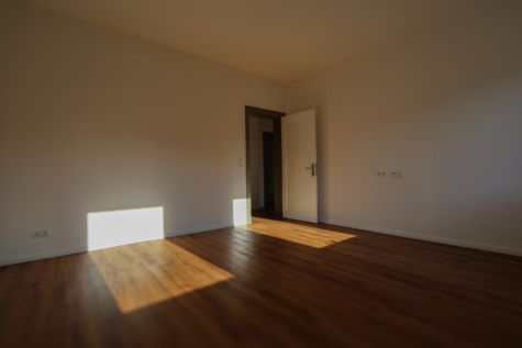 Renovierte Doppelhaushälfte in zentraler Wohnlage von Aurich! - Wohnzimmer (39822)