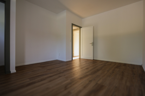 Renovierte Doppelhaushälfte in zentraler Wohnlage von Aurich! - Küche (39826)