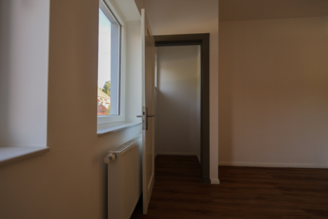 Renovierte Doppelhaushälfte in zentraler Wohnlage von Aurich! - Küche (39825)