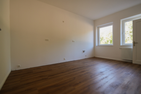 Renovierte Doppelhaushälfte in zentraler Wohnlage von Aurich! - Küche (39823)