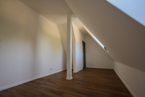 Renovierte Doppelhaushälfte in zentraler Wohnlage von Aurich! - Arbeitszimmer (39835)