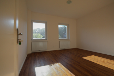 Renovierte Doppelhaushälfte in zentraler Wohnlage von Aurich! - Wohnzimmer (39821)