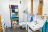 Badezimmer - Obergeschosswohnung mit Balkon in bevorzugter Lage in Emden-Früchteburg