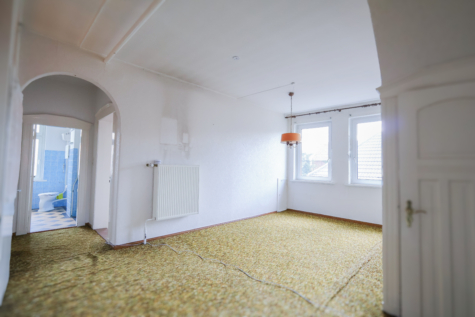 Zahlreiche Nutzungsmöglichkeiten – Wohn- und/oder Gewerbeobjekt in stadtnaher Wohnlage von Aurich! - Diele 1. OG (34821)