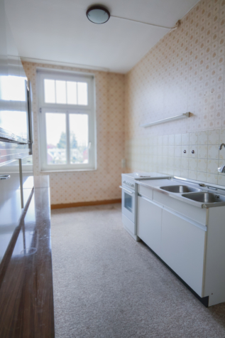 Zahlreiche Nutzungsmöglichkeiten – Wohn- und/oder Gewerbeobjekt in stadtnaher Wohnlage von Aurich! - Küche 1. OG (34820)