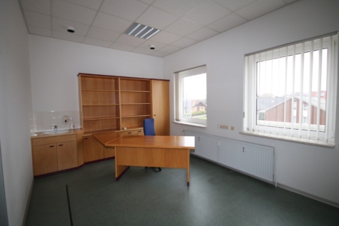 Praxisfläche in Zentrumslage in 26802 Moormerland-Warsingsfehn - Behandlungsraum (34920)