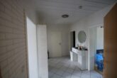 Gepflegte 3-Zimmerwohnung in zentraler Lage von Emden-Borssum - Flur