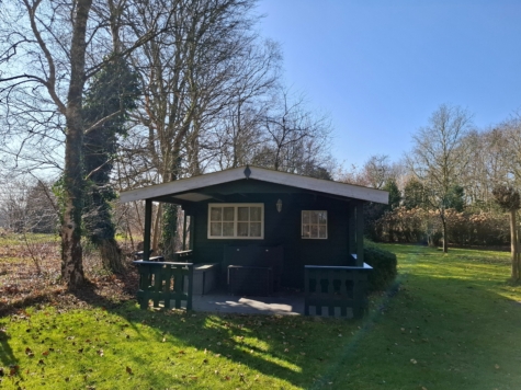 Naturliebhaber aufgepasst! Charmantes Einfamilienhaus in idyllischer Lage von Jheringsfehn - Blockhaus (34599)