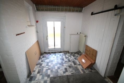 Neuer Preis! Einfamilienhaus mit Potenzial in Jemgum - Flur (35345)