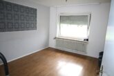 Solides Einfamilienhaus mit Potenzial in Jemgum - Schlafen / Büro