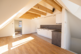 Wohnküche - Kernsanierte, stilvolle Maisonettewohnung für Singles in der Auricher Fußgängerzone