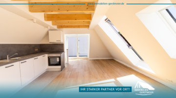Kernsanierte, stilvolle Maisonettewohnung für Singles in der Auricher Fußgängerzone, 26603 Aurich, Maisonettewohnung
