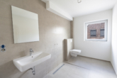 Badezimmer - Helle 2-Zimmer-Obergeschosswohnung – Neubau in Top-Zentrumslage