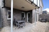 Terrasse - Neuwertige Erdgeschosswohnung mit Terrasse – in zentraler Wohnlage von Aurich