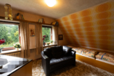 Schlafbereich - Einfamilienhaus mit ca. 2.300 m² Grundstück – sanierungsbedürftiges Anwesen mit viel Potenzial