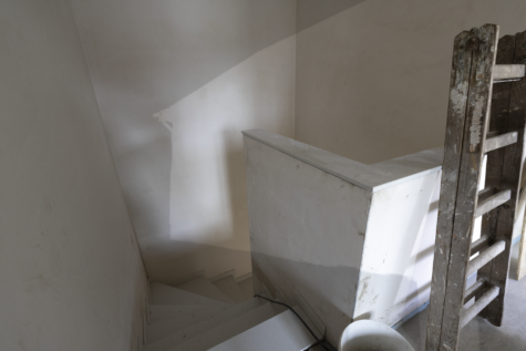 Neubau Doppelhaushälfte in ruhiger Sackgassenlage in Warsingsfehn - Treppenhaus (42793)