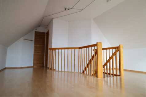 Zentral gelegene Maisonette-Wohnung – ideal für Singles oder Paare! - Schlafbereich (34242)