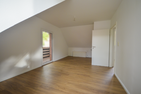 Gemütliche 2-Zimmerwohnung mit Loggia in stadtnaher Wohnlage! - Wohnbereich (40992)