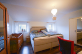 Schlafzimmer - Stadtwohnung mit Charme – Wohnen auf mehreren Ebenen!